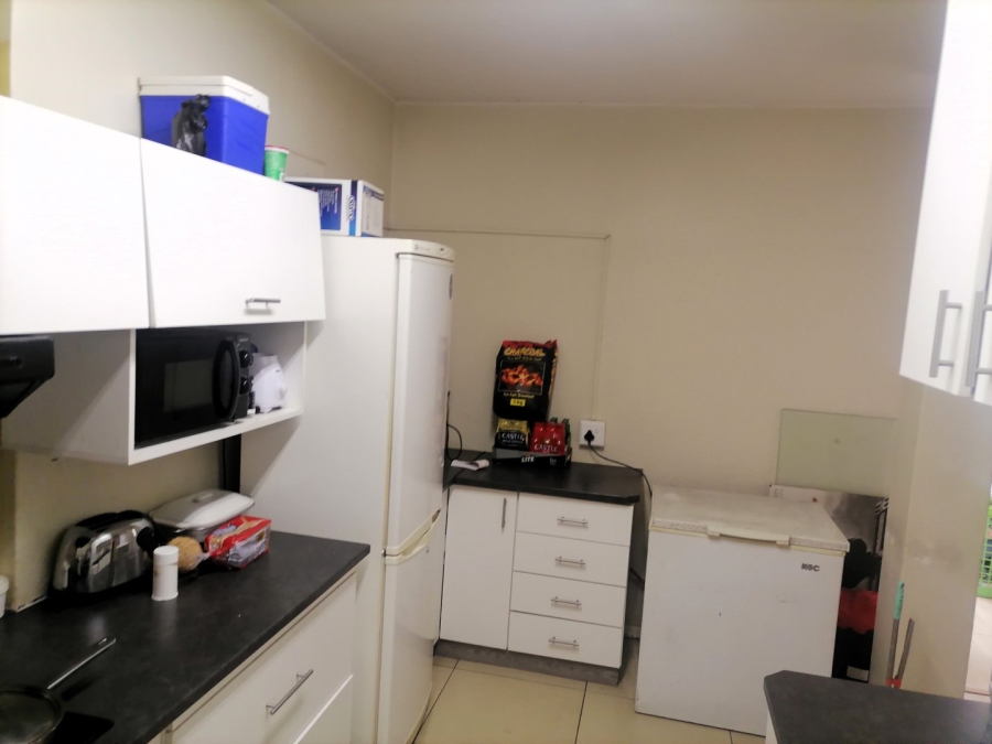 2 Bedroom Property for Sale in Avondale Western Cape